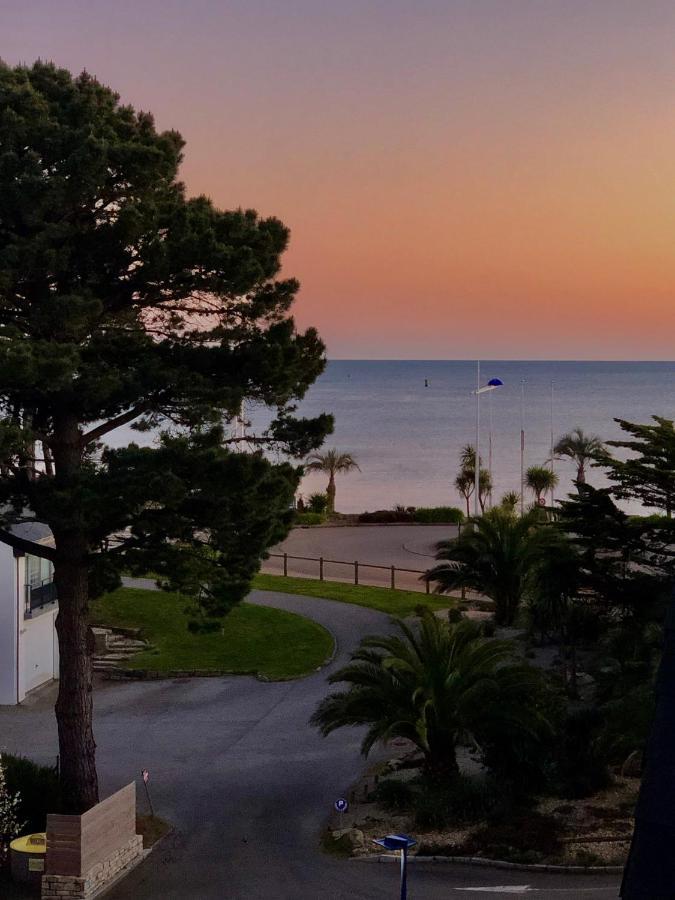Le STUDIO LA PLAGE 3 ETOILES face à la mer Bénodet Eksteriør bilde